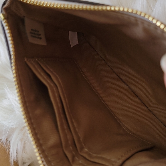 Coach Boxed Corner Zip Wristlet With Disco Star Print - Picture 9 of 10